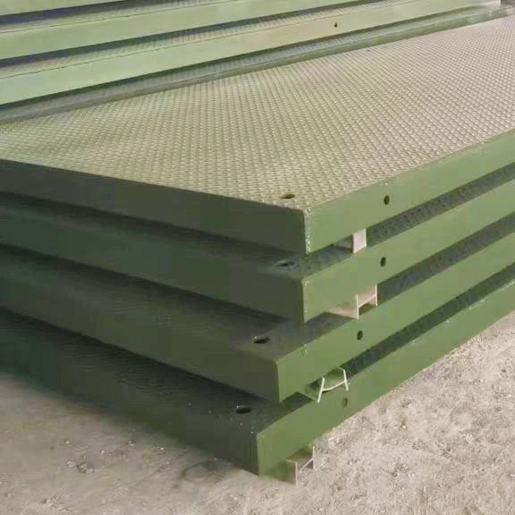 ¿Qué hace que un sistema de tablero de puente sea crítico para el desempeño estructural a largo plazo?